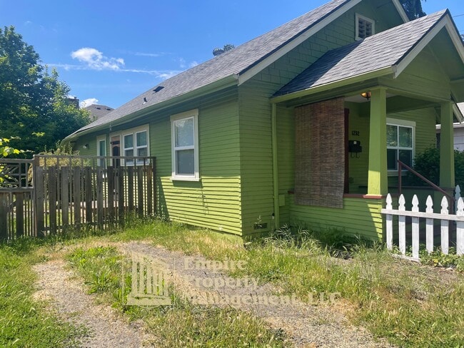 Photo - 1292 Monroe St