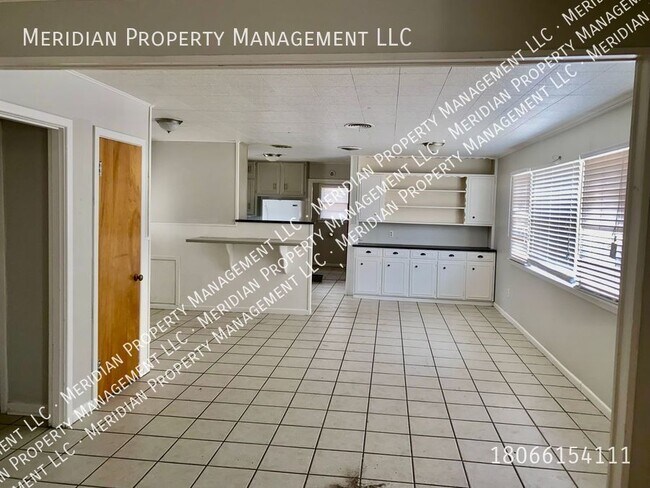 Photo - Spacious 3/2/1 home close to TTU and hospi...