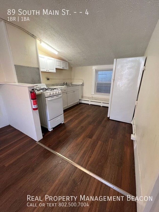 Photo - 89 S Main St Apartment Unit 4