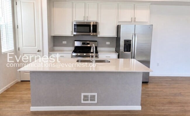 Photo - 1364 Penner Dr