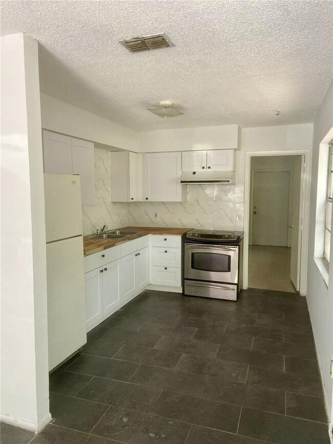 Photo - 5613 7th St Ct E