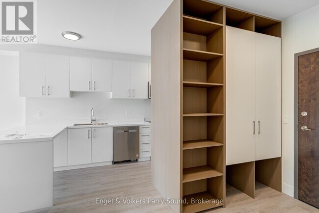 Photo - 51 George St Unité 208