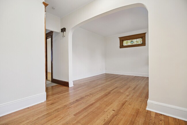 Photo - 166 Franklin Ave Unit 1