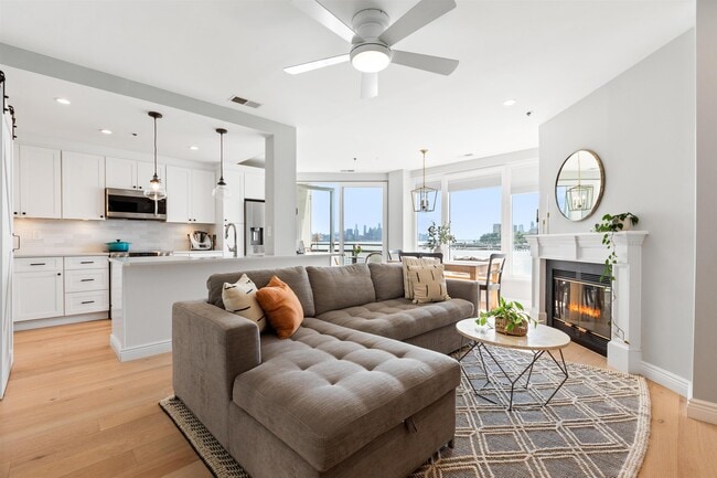 Building Photo - 600 Harbor Blvd Unit 934/936