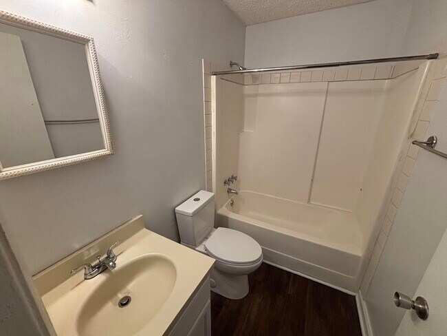 Photo - 3365 Hartston Dr