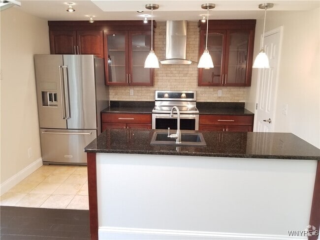 Building Photo - 807 Red Fern Ct Rental
