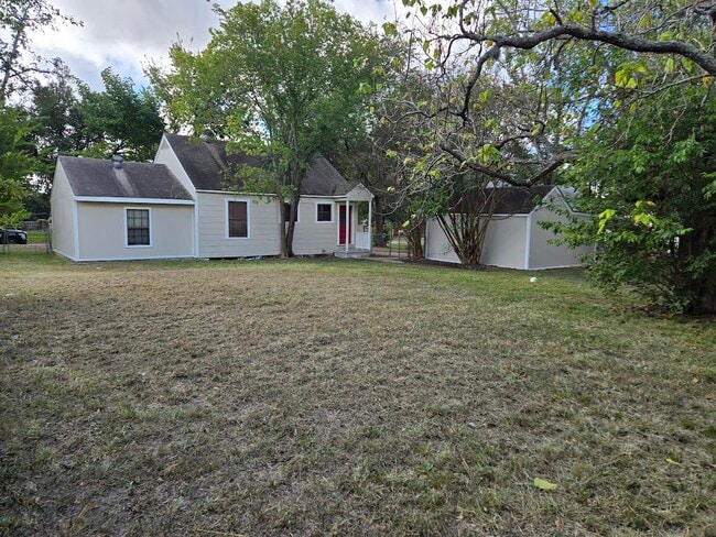Photo - 912 S Gordon St
