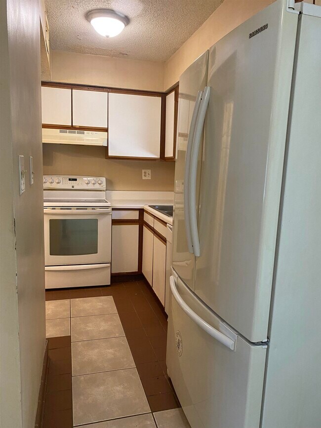 Photo - 4405 Lakeside Dr