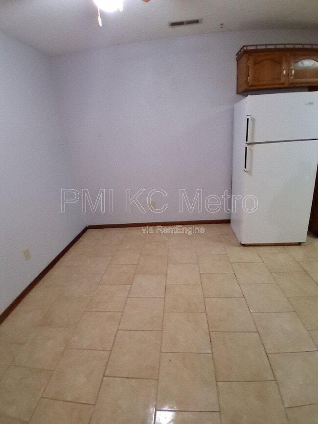 Photo - 214 W Orchard St Unit 2