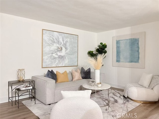 Photo - 1250 W 37th St Apartment Unit 9