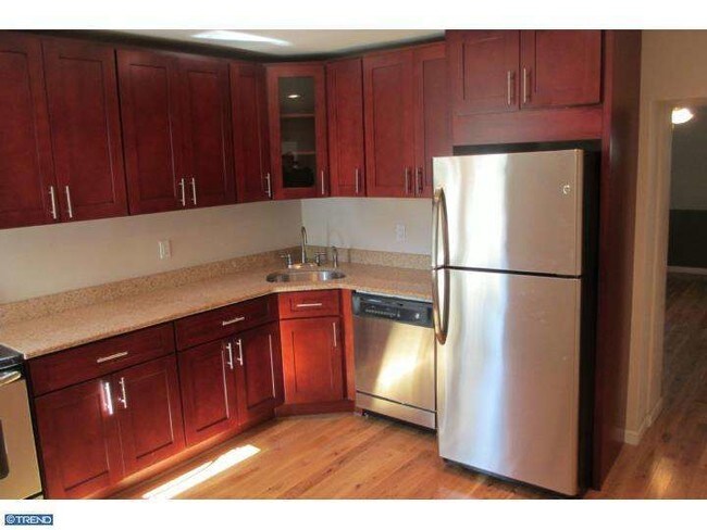 Photo - 373 Martin St