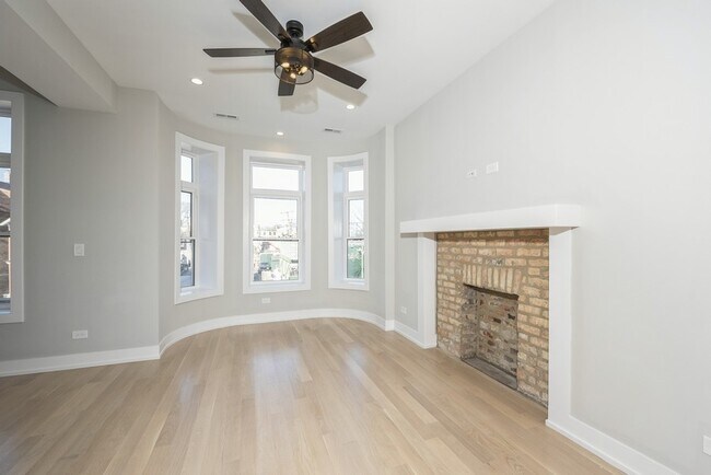 Photo - 1541 N Washtenaw Ave Unit #1