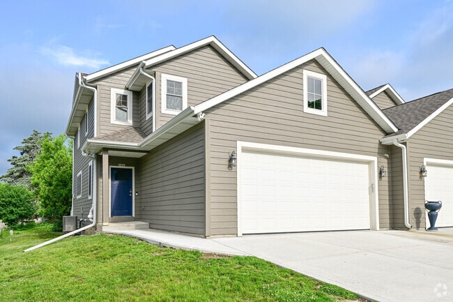 Building Photo - 2905 N 186th St Rental