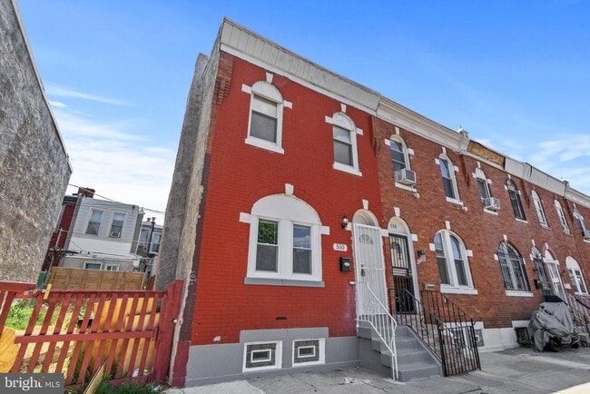 Building Photo - 510 E Willard St