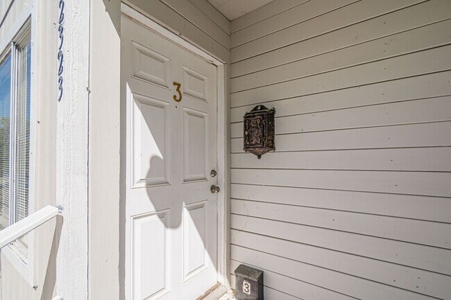 Photo - 2323 Arbor Pl