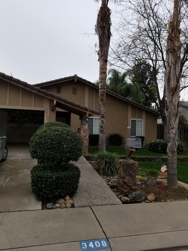 Photo - 3408 Moonview Dr