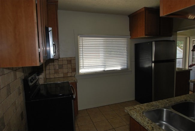 Photo - 89 Marindale Ave