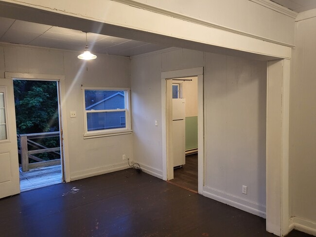 Photo - 610 W Sycamore St