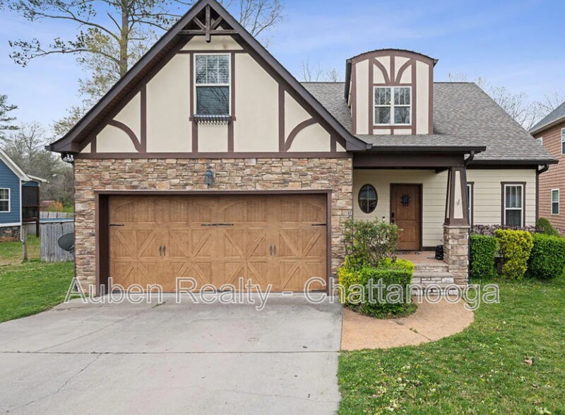 Photo - 1857 Holly Oak Ln