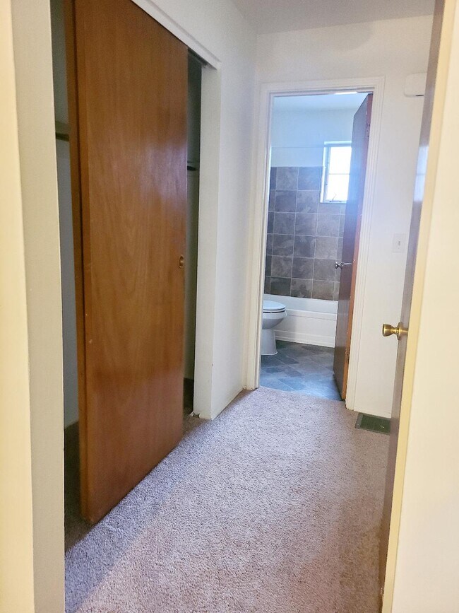 Leesburg Apartments HydePark/Oakley Cincinnati, OH