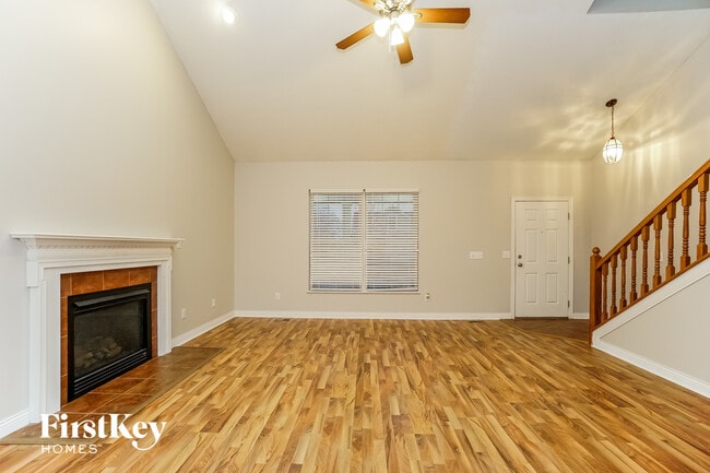 Photo - 101 Brenden Loop