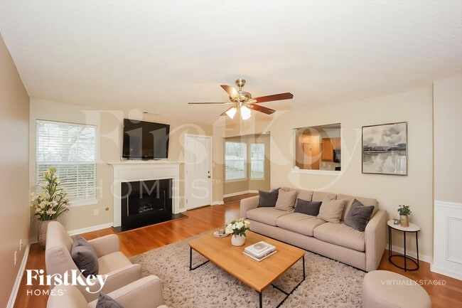 Photo - 980 Brisley Cir