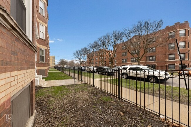 Photo - 7643 S Stewart Ave Chicago, IL 60620