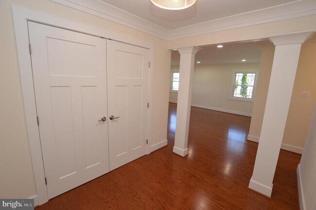 Photo - 12116 Whitehall Dr