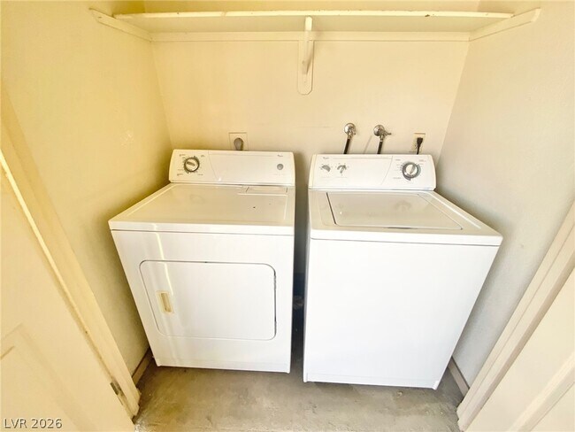 Photo - 5081 River Glen Dr Unit 118