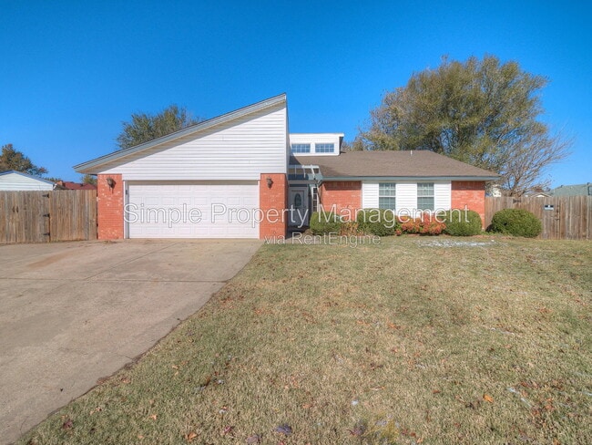 Building Photo - 3837 Sunward Cir