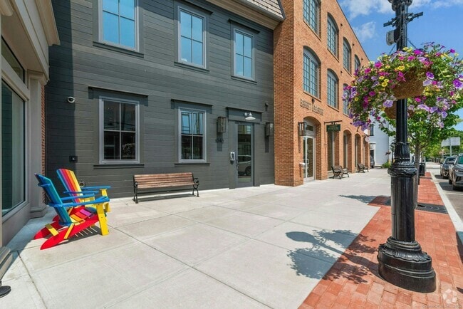 Building Photo - 1040 Boston Post Rd Unit 303 Rental