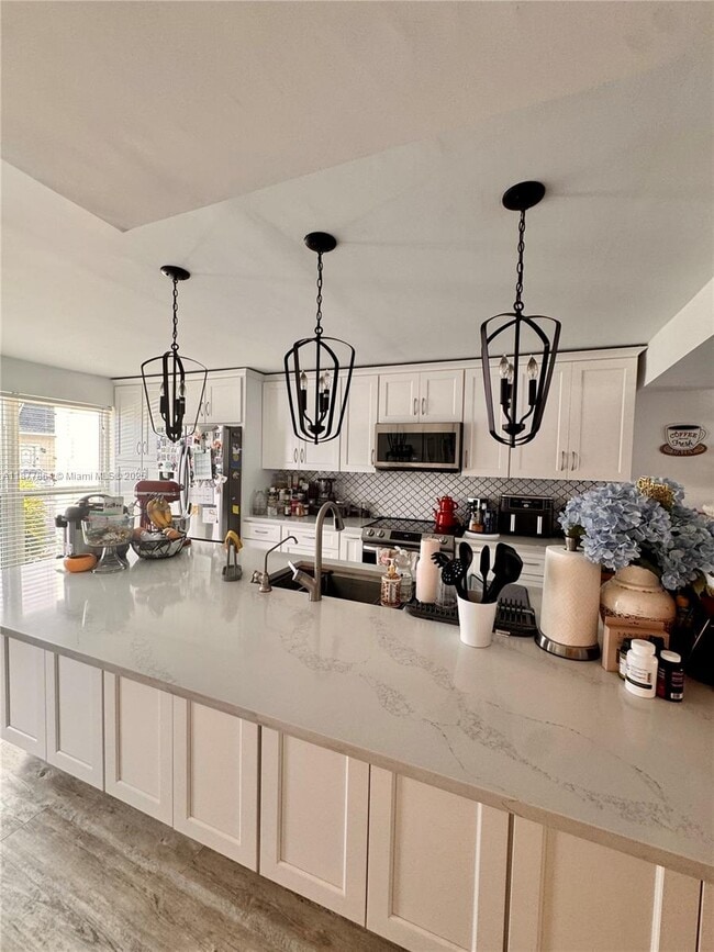 Photo - 2413 NE 10th St