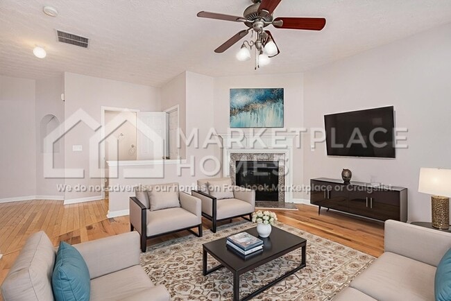 Photo - 1576 Thornwick Trace