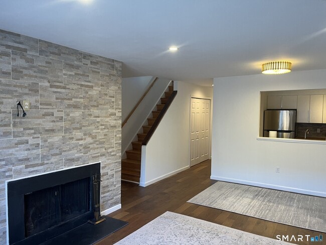 Photo - 9 River Rd Unit 411