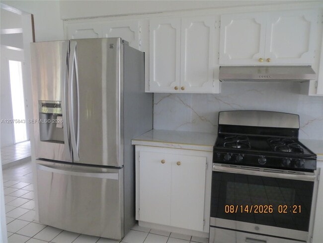 8570 Sunset Strip