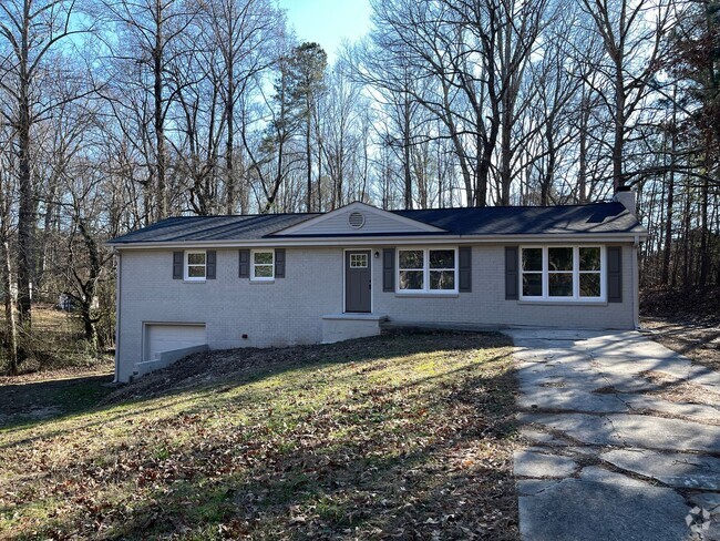 Building Photo - Renovated Brick Ranch Rental