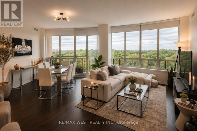 Photo - 16 Dallimore Cir Unit 707
