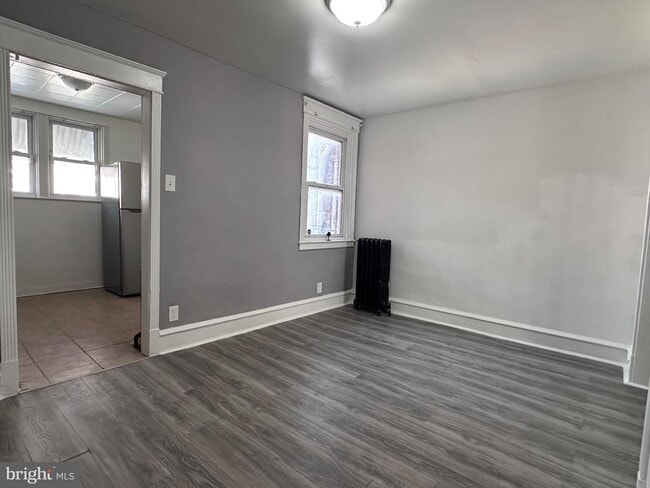 Photo - 3948 Howland St