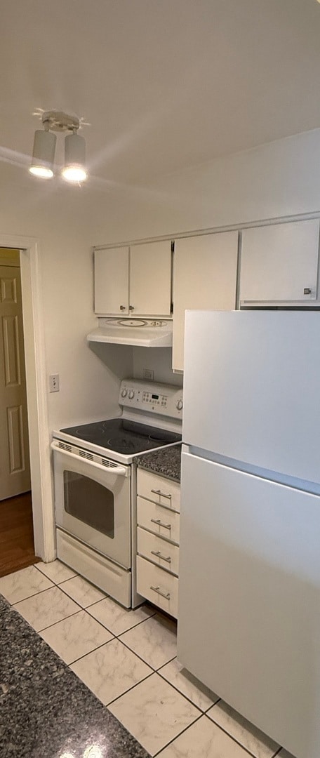 Photo - 420 S Kenilworth Ave