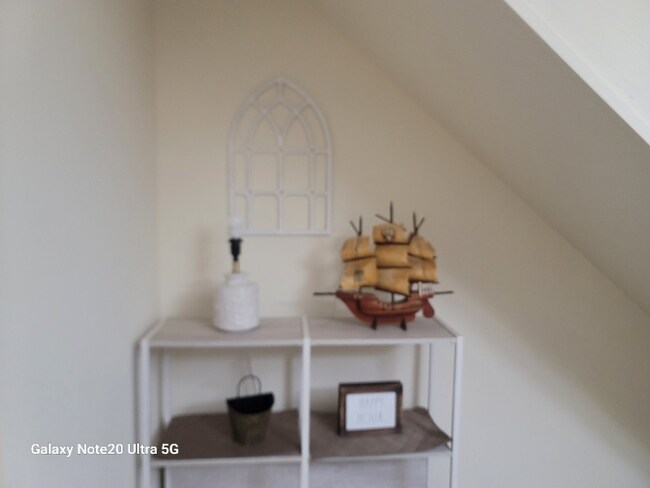 Photo - 3771 Station Way