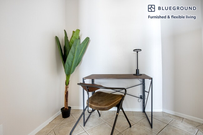 Photo - 467 S Arnaz Dr Unit SI FL4-ID368