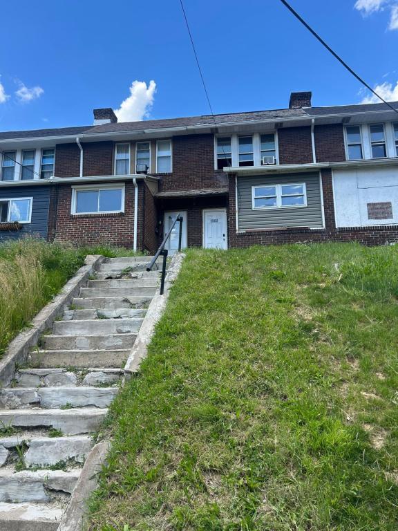 Photo - 1502 Davis Ave