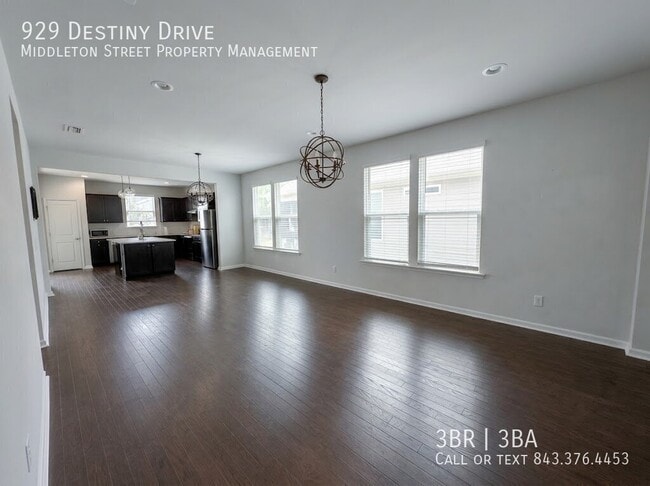 929 Destiny Dr