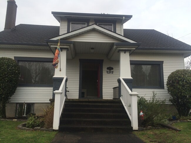 Building Photo - 6235 N Villard Ave Unit Villard