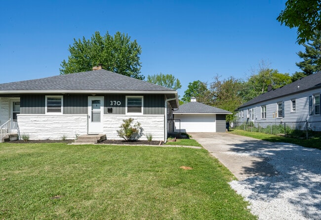 Building Photo - 370 N Bazil Ave Rental