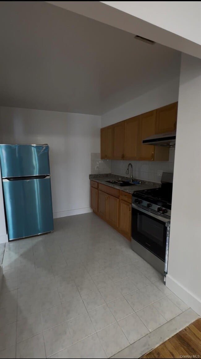 Photo - 94-28-94-53 53rd Ave Unit 3