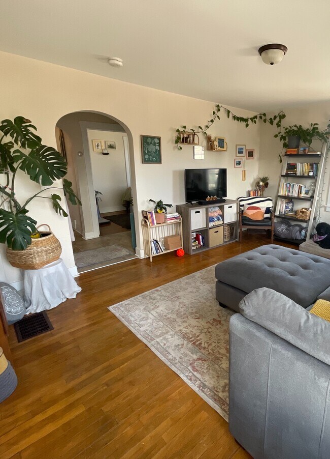 Building Photo - 245-249 North Ave Unit 247B