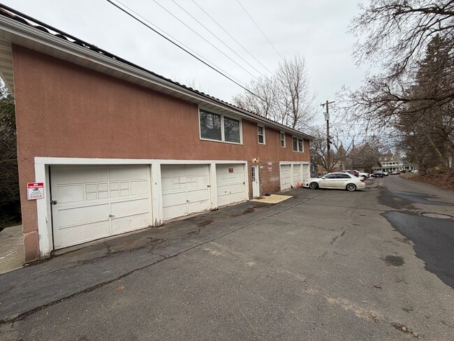 Monroe Apartments!
