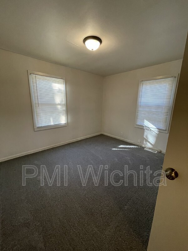 Photo - 2323 S Belmont St