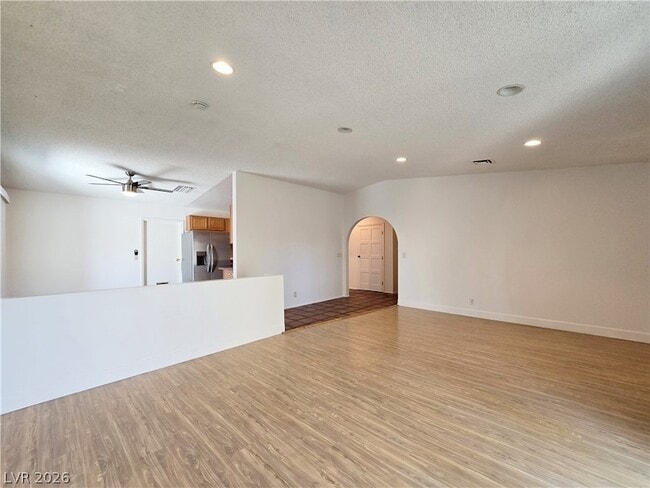 6346 Bullion Blvd